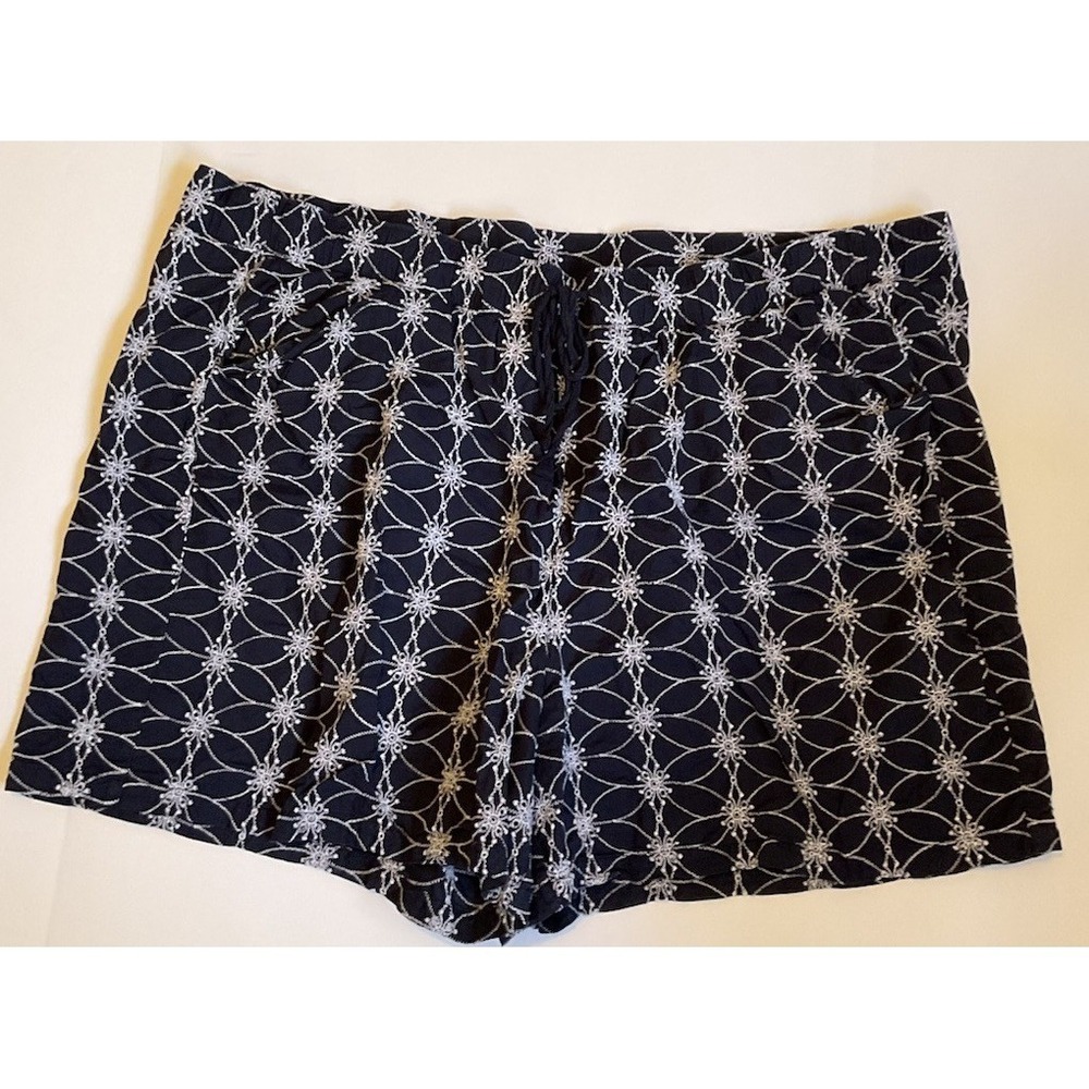 Lane Bryant Navy Blue White Eyelet Elastic Waist Drawstring Shorts Size 26